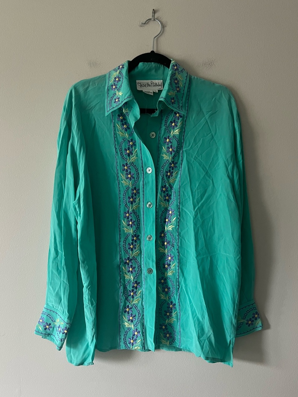 Diane Von Furstenberg DVF 100% Silk Embroidered Floral Button Front Blouse M